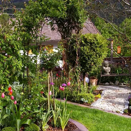 Thalerhof 3* Roppen