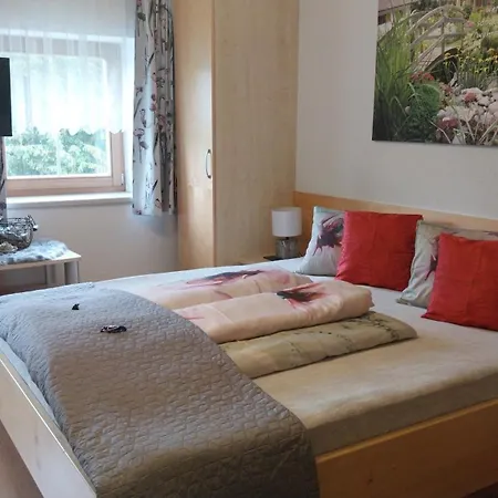 Pensionat Thalerhof Roppen