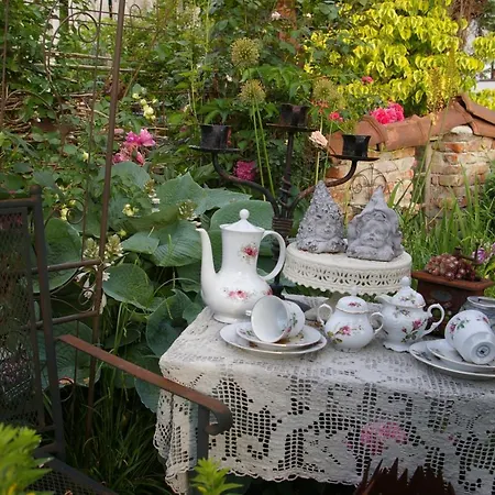 Thalerhof 招待所 Roppen