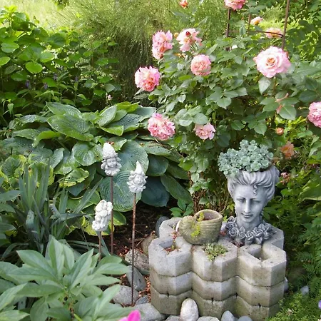 招待所 Thalerhof Roppen