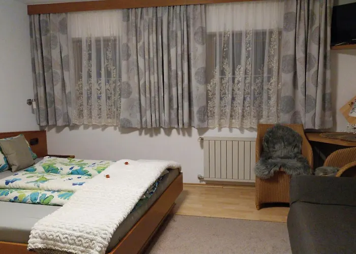 Гостевой дом Thalerhof Roppen